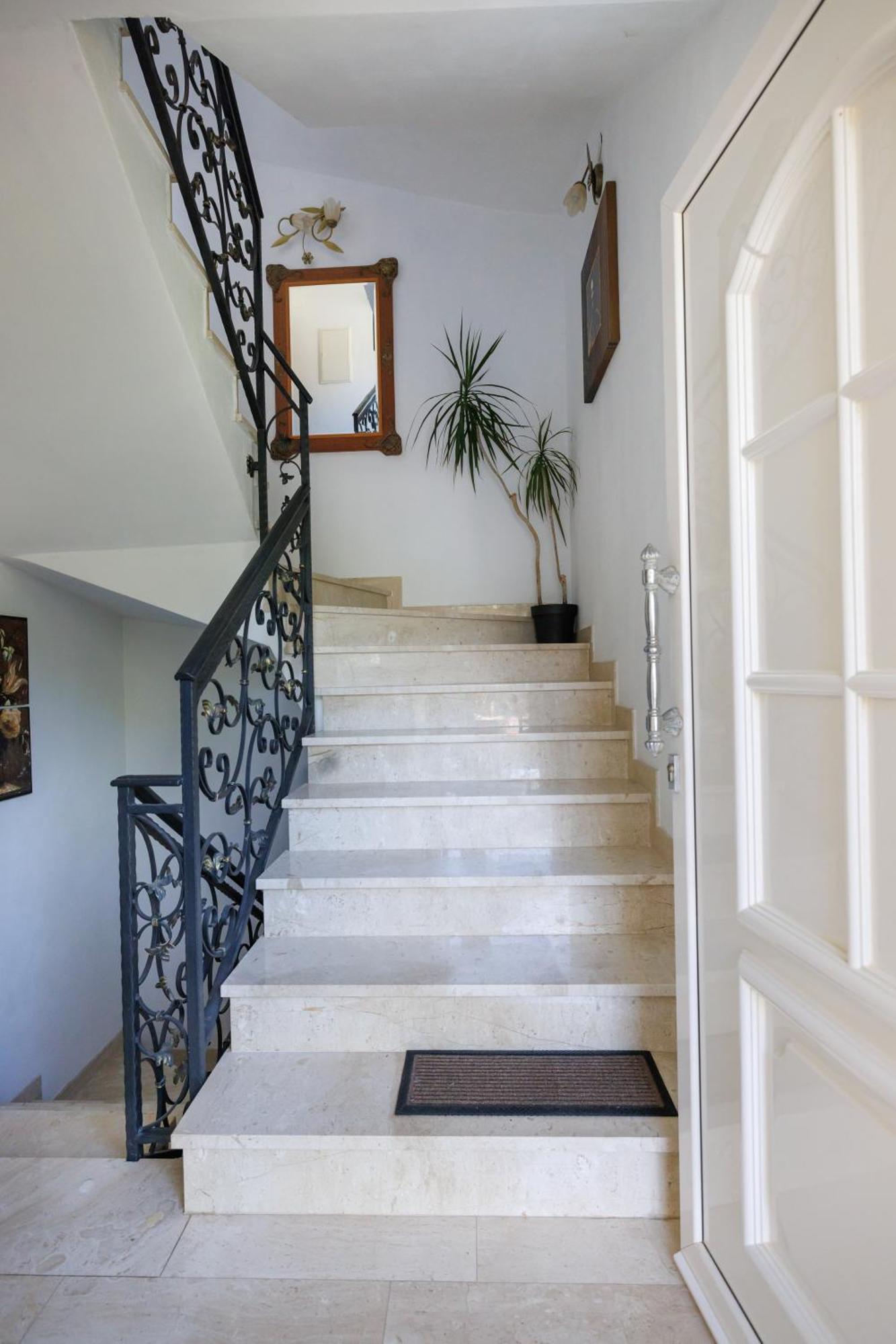 קרק Apartmani Olea Krk מראה חיצוני תמונה