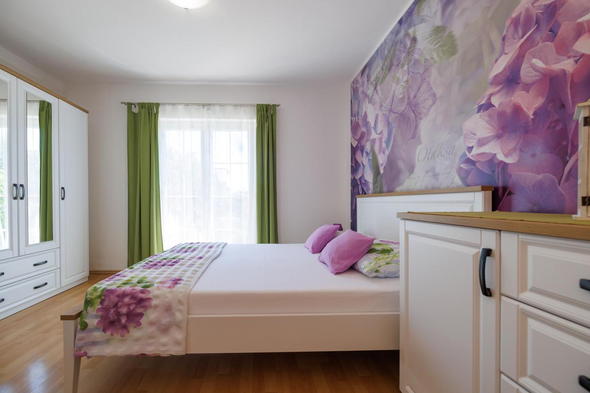 קרק Apartmani Olea Krk מראה חיצוני תמונה